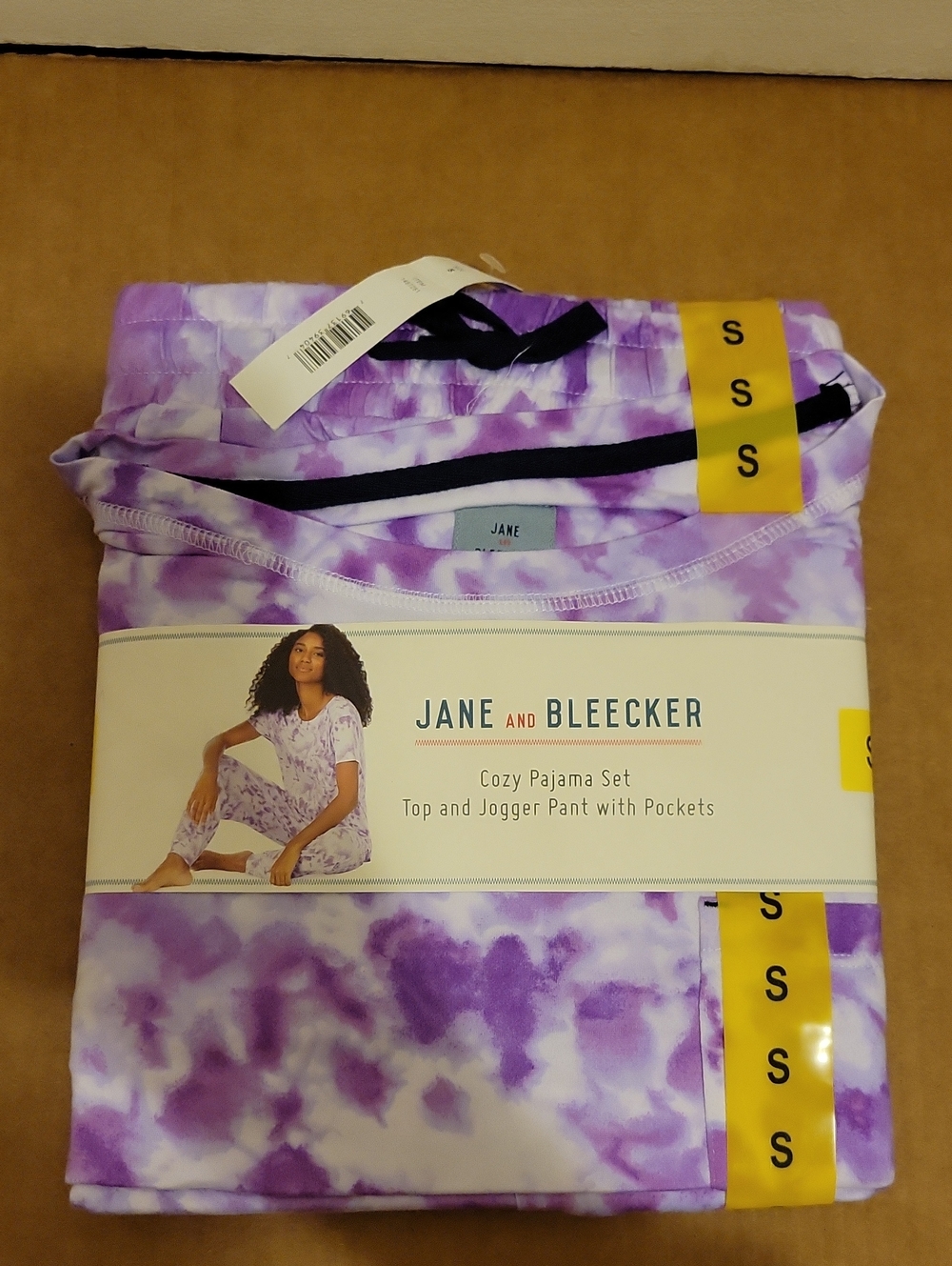 NWT: Jane And Bleecker Cozy Pajama Top and Jogger Pant Set